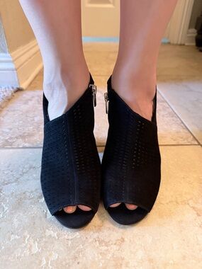 Vince Camuto Black Perforated Peep-Toe Ankle Booties with Side Zipper